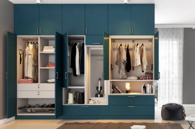 Top interior designer in Chennai with a space-saving wardrobe